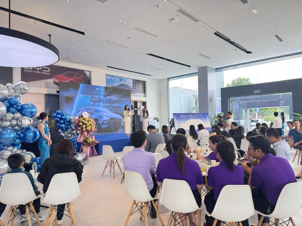 BYD Seal 5 ra mắt tại Phú Thọ - sedan hạng C nhận nhiều phản hồi tích cực
