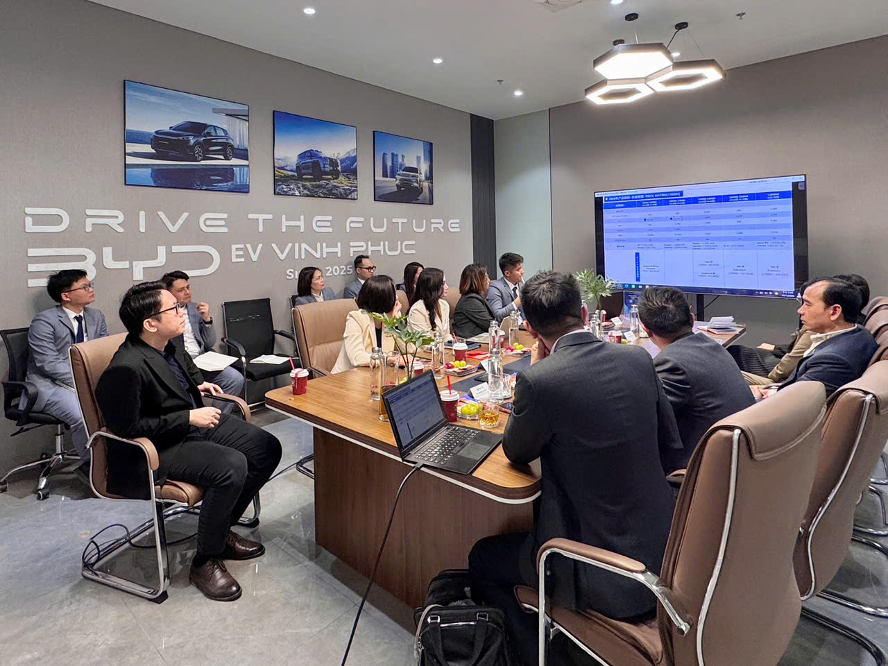 Lãnh đạo BYD Việt Nam thăm và làm việc tại BYD Vĩnh Phúc đại lý chính thức của BYD tại Phú Thọ