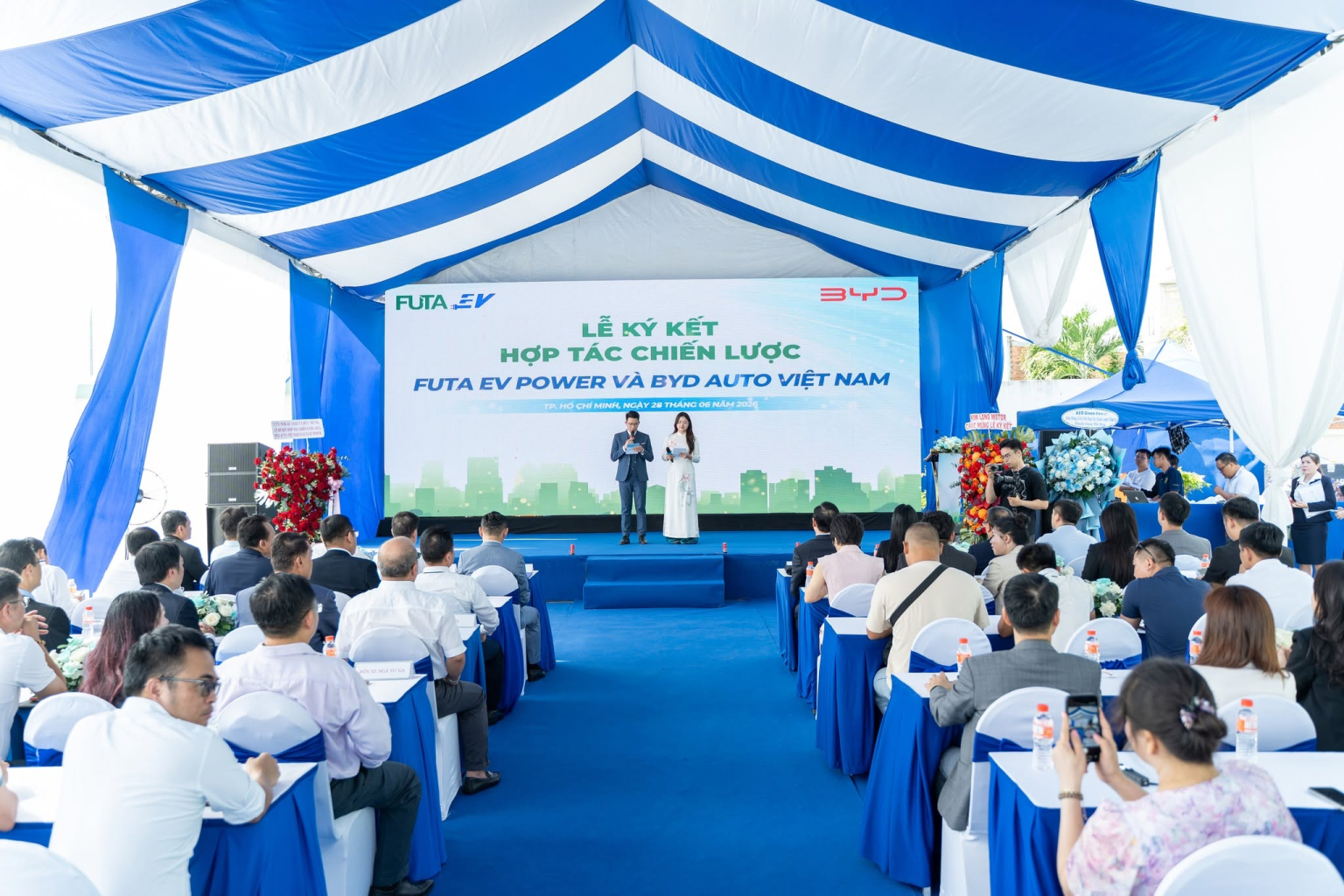 Lễ ký kết hợp tác giữa BYD Việt Nam và FUTA EV Power
