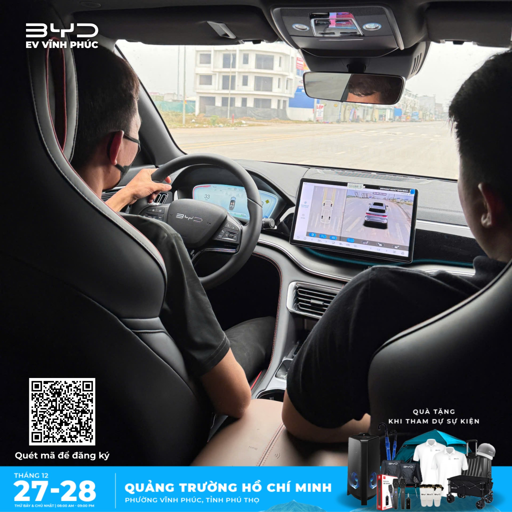 Khách hàng trực tiếp được cầm lái và trải nghiệm các dòng xe của BYD