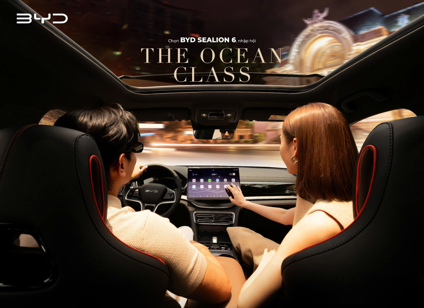 Màn hình giải trí xoay linh hoạt và trợ lý giọng nói tiếng Việt trên BYD Sealion 6