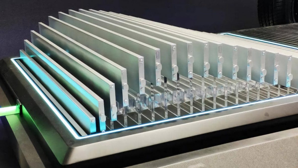 Công nghệ pin Blade của BYD với thiết kế an toàn, bền bỉ và hiệu suất vượt trội cho xe điện