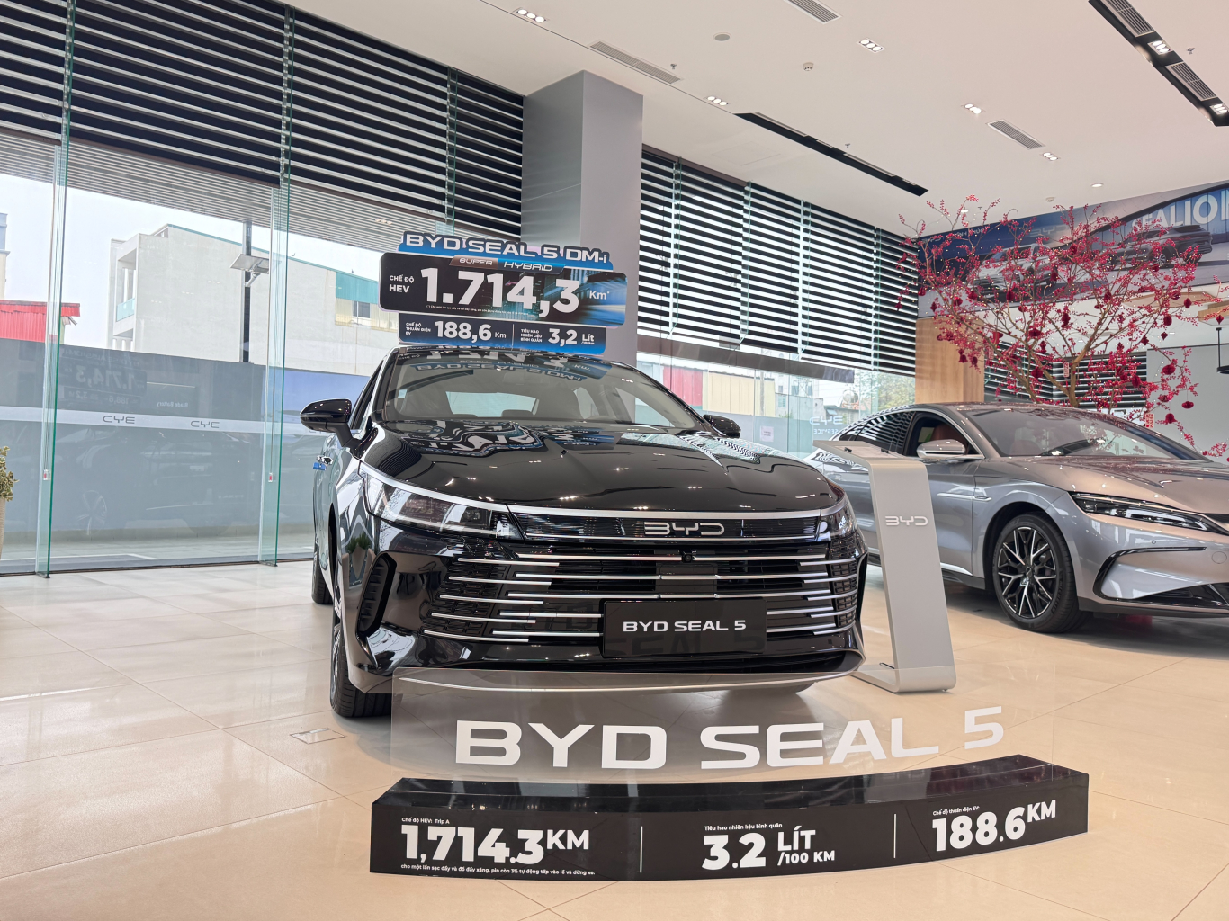 Trải nghiệm mẫu sedan xăng lai điện thông minh BYD Seal 5 tại BYD Vĩnh Phúc ngay hôm nay!