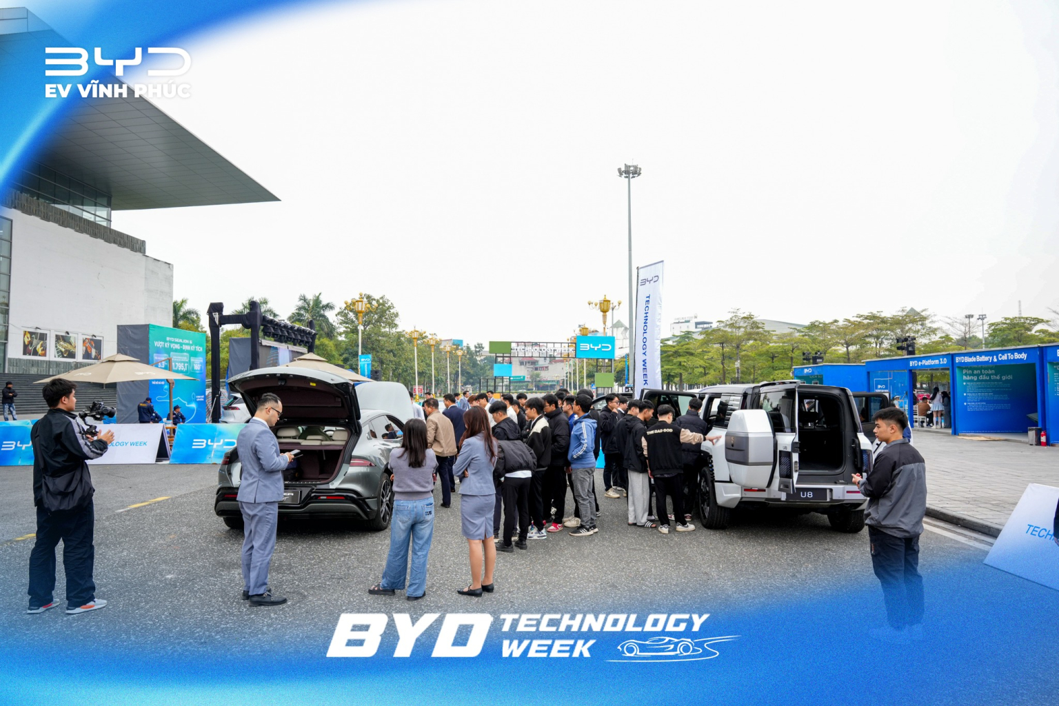 Không khí sôi động tại BYD Technology Week Phú Thọ ở Quảng trường Hồ Chí Minh