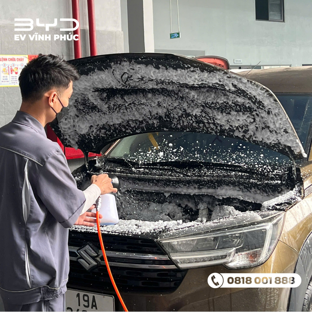 vệ sinh khoang máy ô tô an toàn tại BYD Vĩnh Phúc