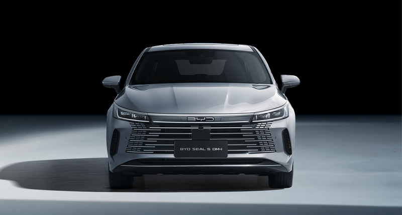BYD Seal 5 – Sedan Plug-in Hybrid “lái như xe điện, tiện như xe xăng” trong tầm giá dưới 700 triệu