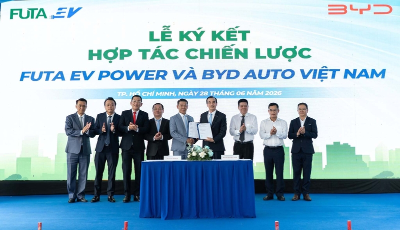 BYD Việt Nam và FUTA EV Power ký kết hợp tác chiến lược, mở rộng hệ thống trạm sạc xe điện toàn quốc