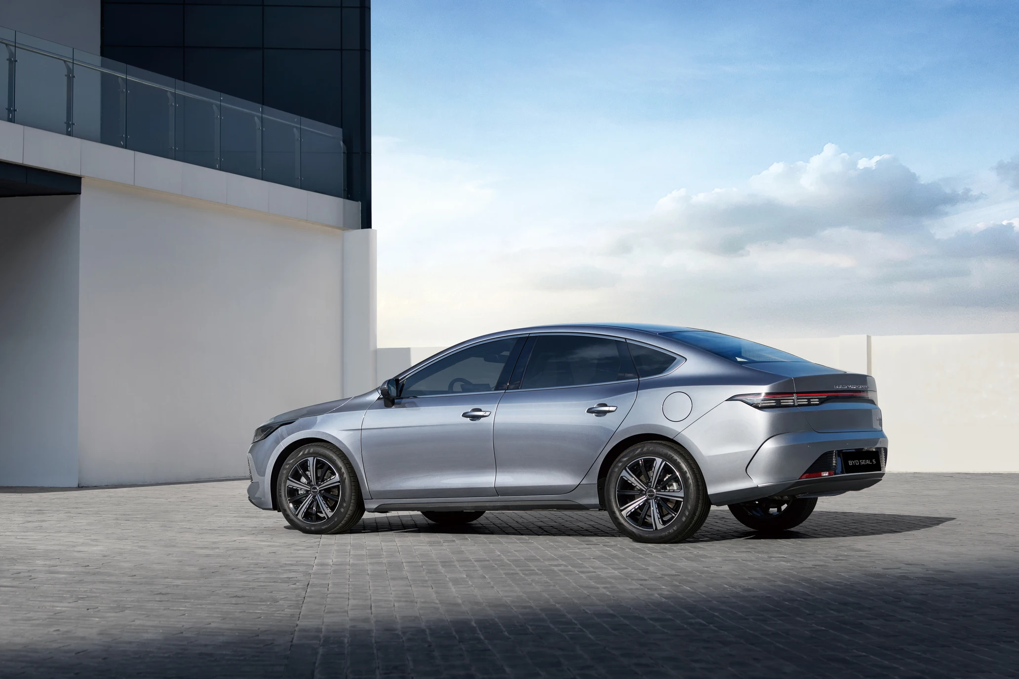 BYD SEAL 5 - Ngoại thất - Kích thước rộng rãi, ấn tượng