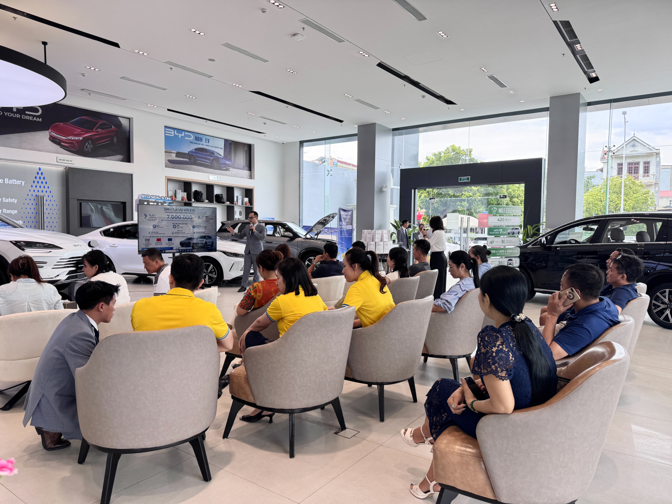 Talkshow Customer Voice BYD Vĩnh Phúc chia sẻ kinh nghiệm sử dụng xe điện BYD và xe hybrid BYD