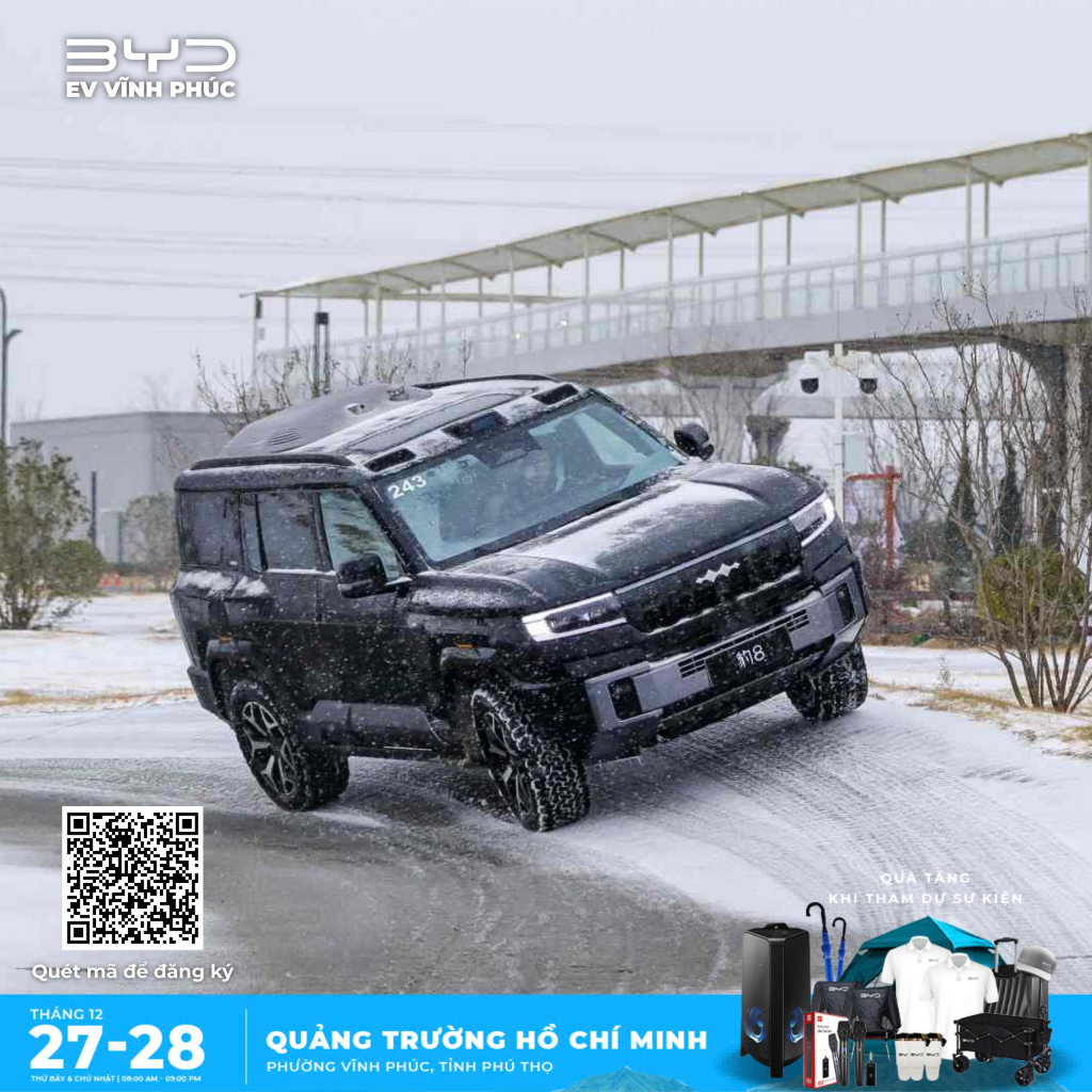 Siêu SUV điện Yangwang U8 kiểm soát địa hình trơn trượt bằng hệ dẫn động điện